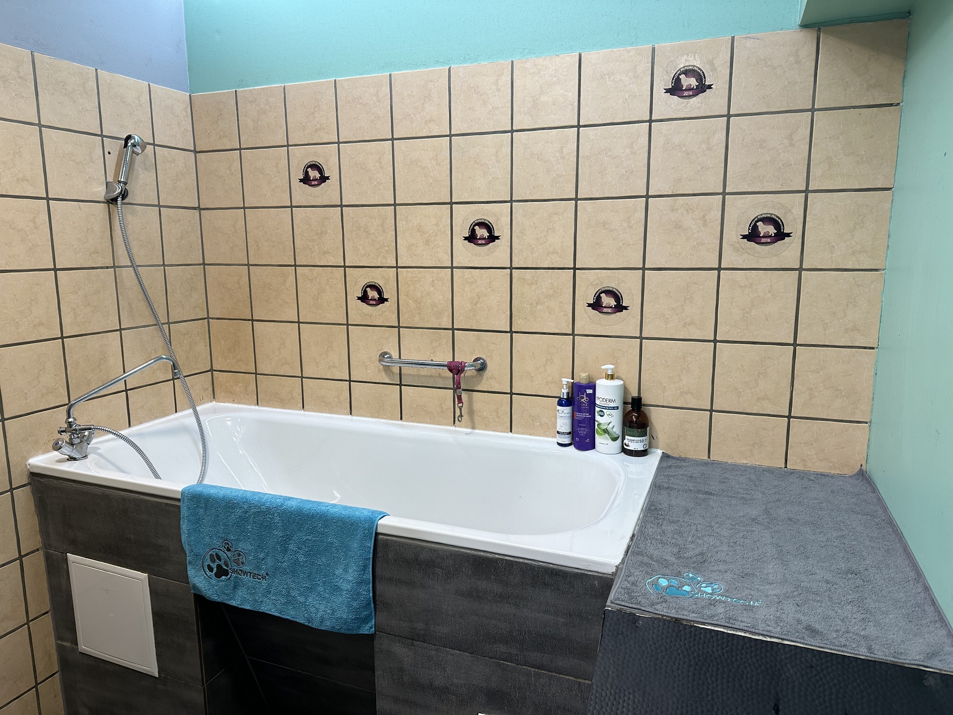 Rámpás fürdetőkád